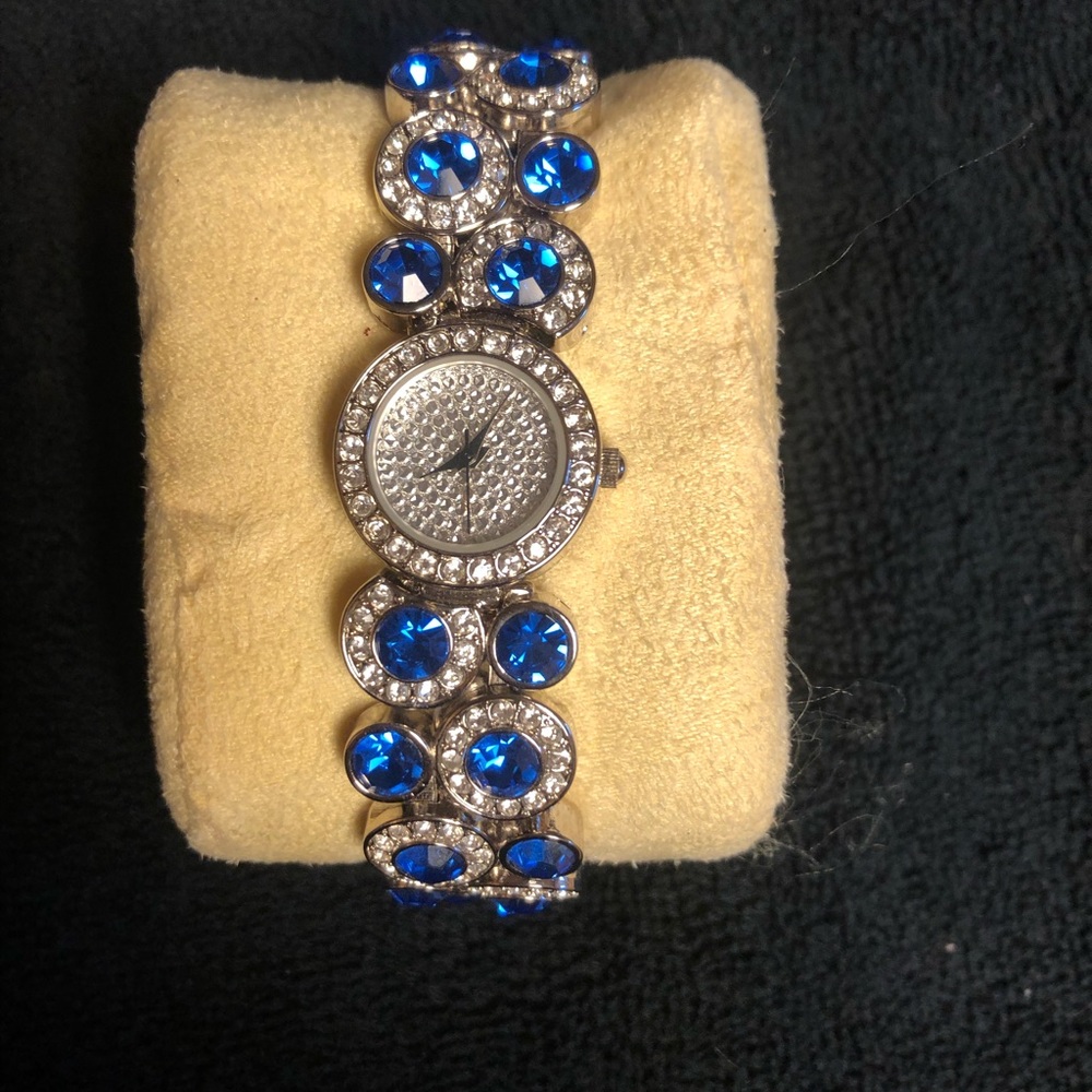 Suzanne Somer’s Blue Crystal Watch